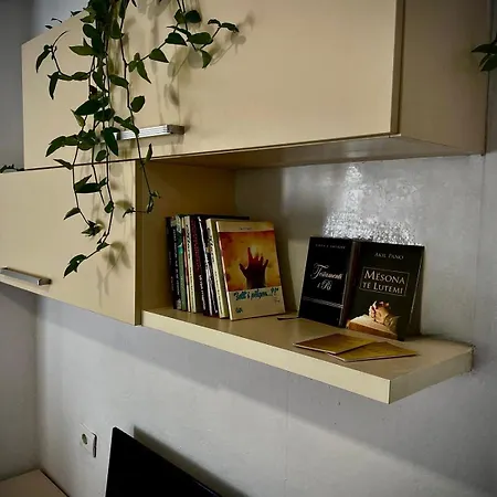 Santa Apartment, * Tirana